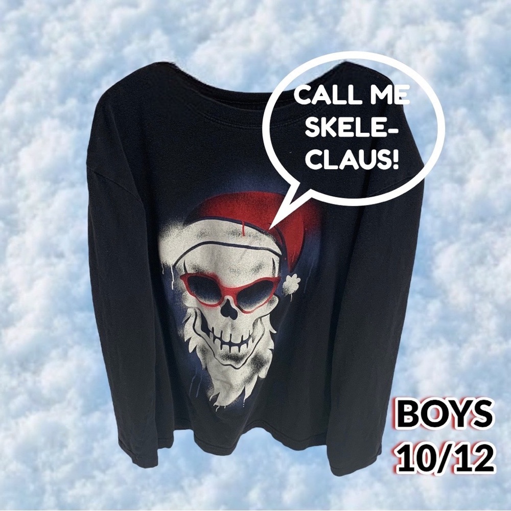 Boys Santa Skull Shirt! Size 10/12.
